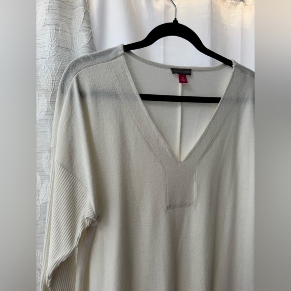 Vince Camuto White Relaxed 3/4 Sleeve Tunic - Picture 2 of 6